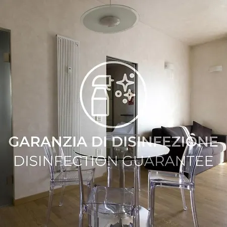 Italianway-ronchi Apartmán *
